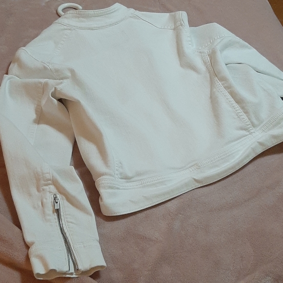 Jacket - Picture 4 of 4